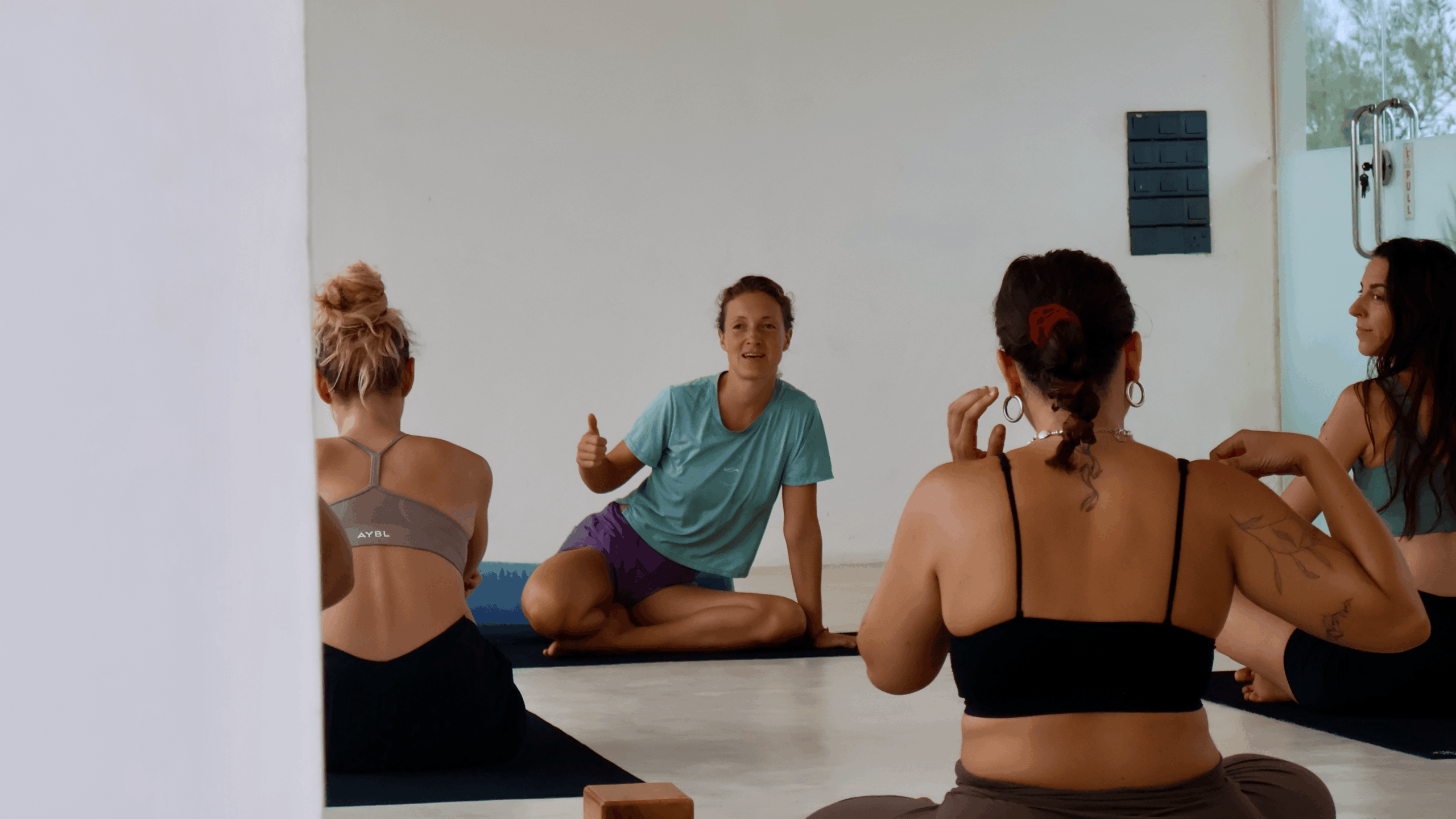 Reiki Level 1 training with Kat at Stay Golden in Arugam Bay